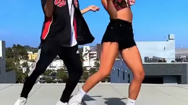 Shuffle dancers