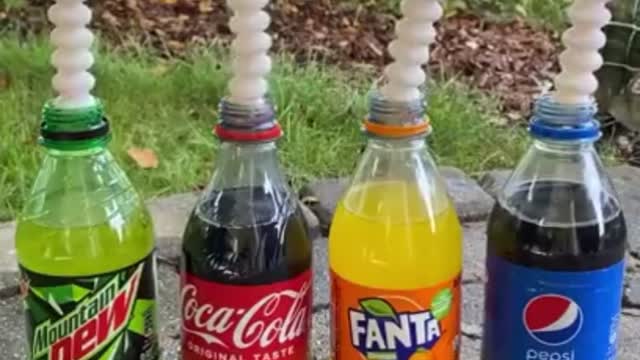 SUPER Pepsi, Coca Cola, Fanta, Sprite and Mentos | Try it out 🤑😱