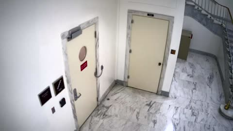 6130RHOBGRRGST4Stairwell4_2021-01-06_17h40min02s580ms.mp4