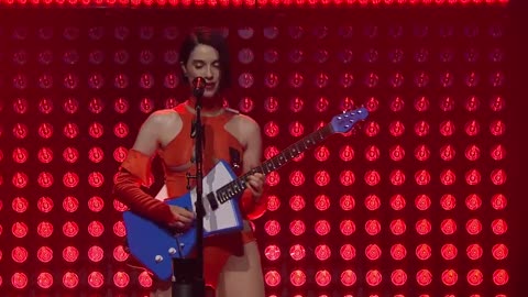 St Vincent live 2018