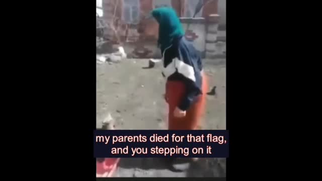 有名に成ったウクライナの赤旗のお婆ちゃん。