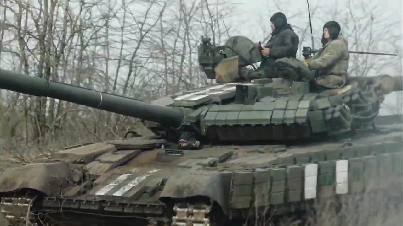 Must-See Footage from a Ukrainian Tank Crew