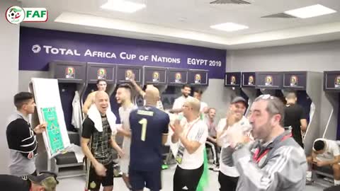 algerian team celebrating after the winning against nigeria