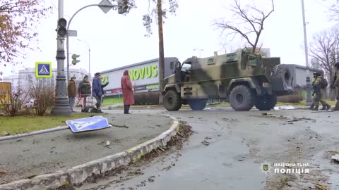 Buča - dokument ukrajinské policie, natočeno při vstupu do města - žádné mrtvoly