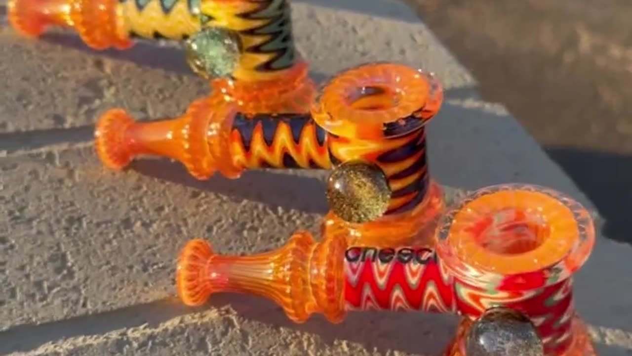Cheech Scallop bubbler In 4 different styles 😮💨😎