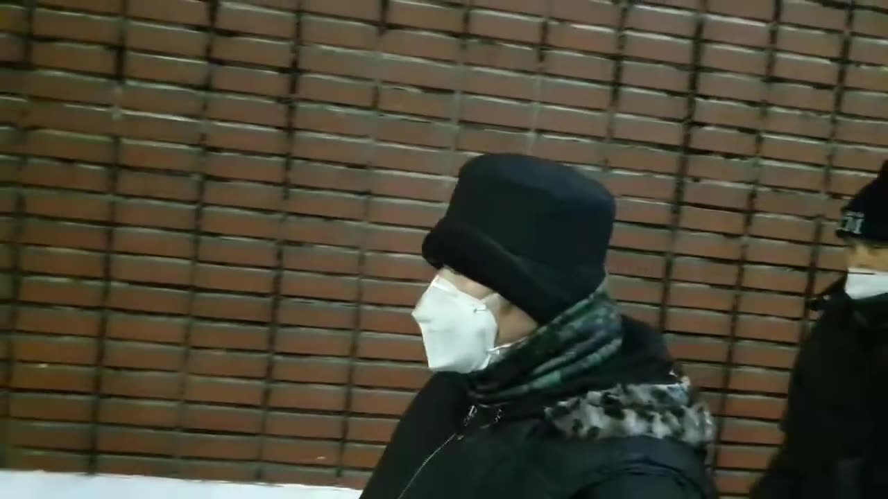 20200220_V3_S04(cw9NpNa0GtI)새벽에 북악산 전체가 붉게 물들었다는데