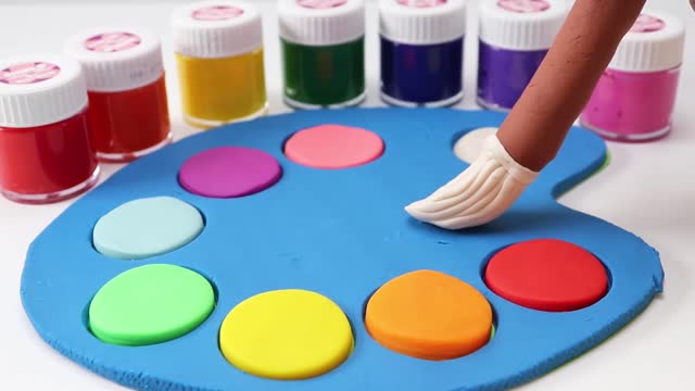 How to Make Rainbow Art Palette and Color Brush with Play Doh | DIY Arts and Crafts