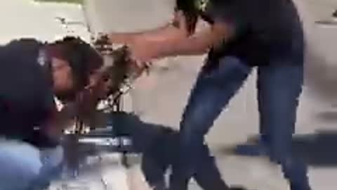 Girl gets revenge for being jumped by 4 girls