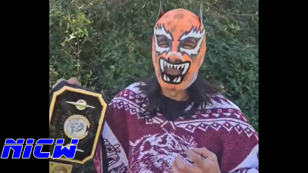 Santiago will defend the cruiserweight title!!