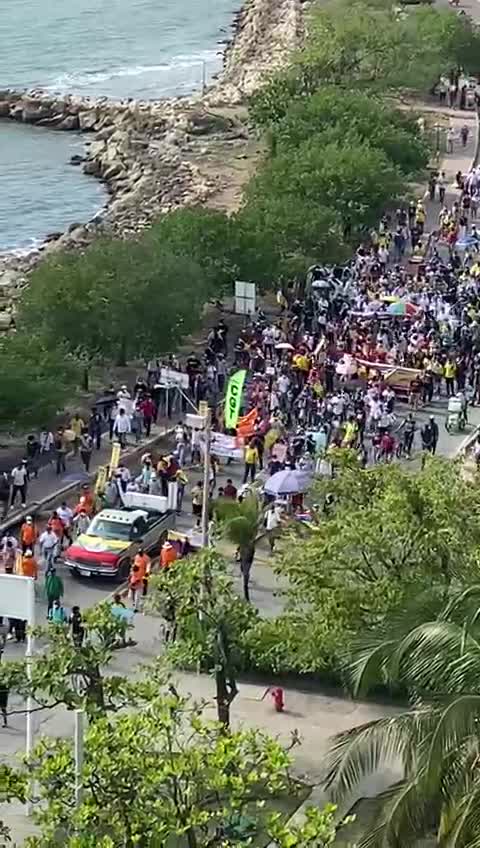 Marcha pacífica atraviesa Bocagrande
