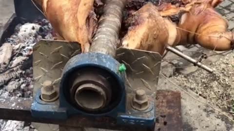 Ukrainian engineers roasted a pig at the stake