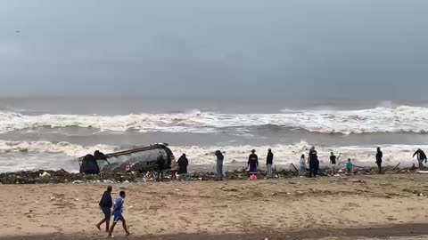 KZN FLOODS_TANKER WASH UP_12042022