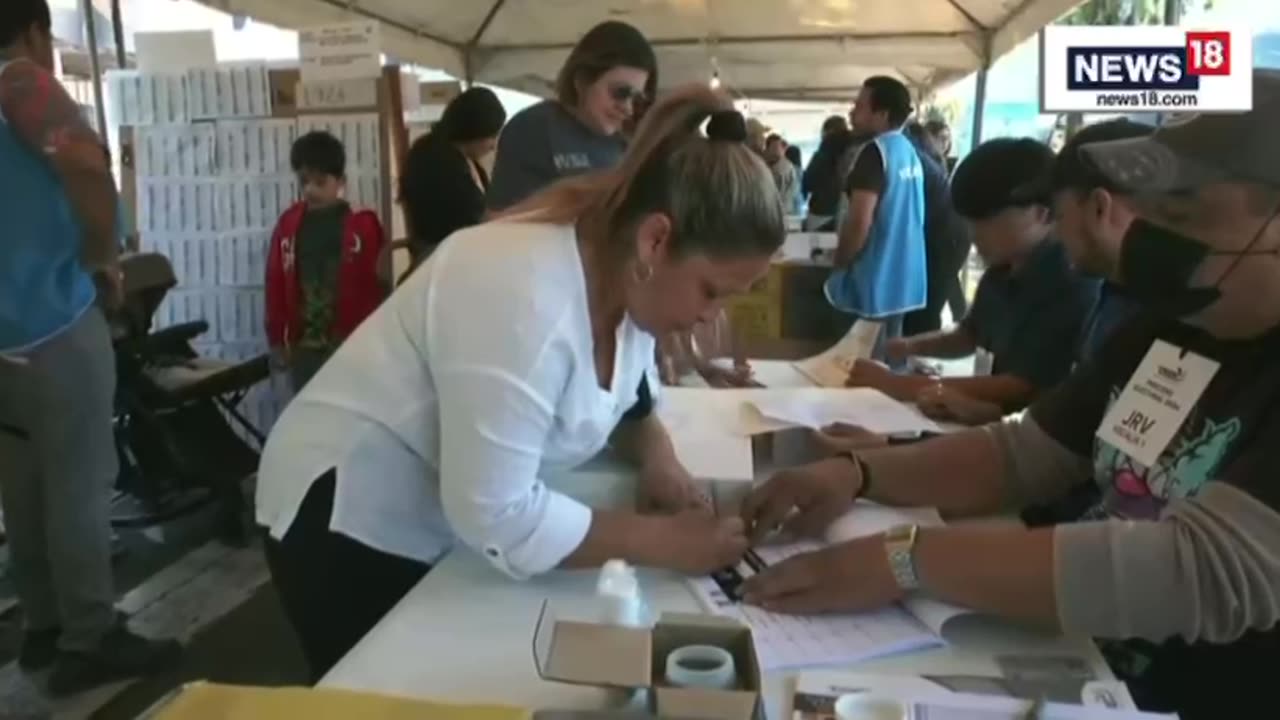 Look what you have to go through to vote in El Salvador