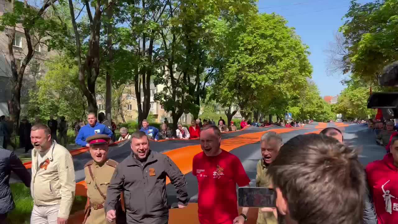 Mariupol V DAY parade