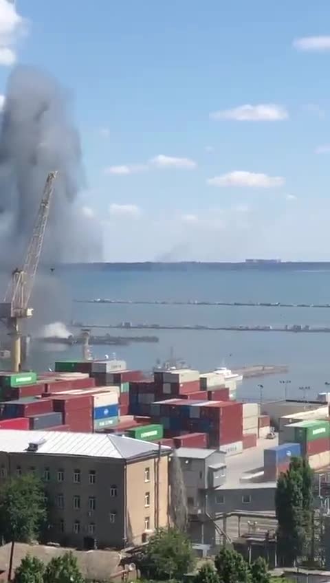 The moment the Russian missile struck the port in Odesa today.
