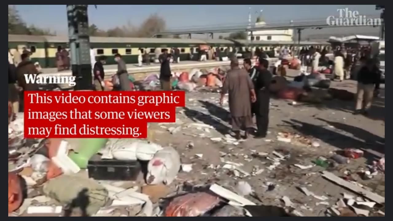 BOMB EXPLODE IN A DEADLY ATTACK ON PAKISTAN TRAIN STATION