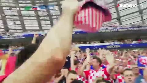 Navijači podivljali na stadionu nakon gola Hrvatske