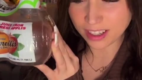 Biting An Apple ASMR 🍏😳