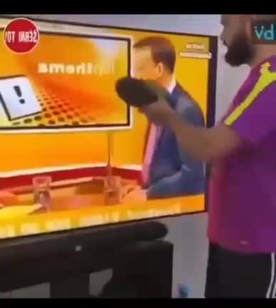 全球“主播台”前的“隨時倒、猝死”類_新冠疫苗實驗針劑（C_19 vaccine）受害者（三）