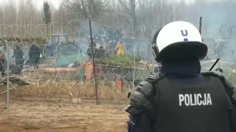 Poland’s PM issues demand to NATO over standoff with Belarus