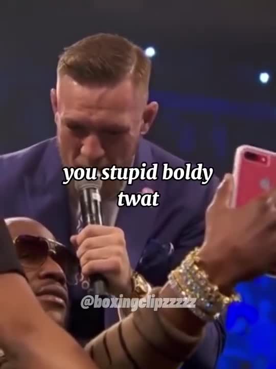 Conor Mcgregor Calls Floyd Mayweather "Little Brittle Hand B*tch"And "MOCKS" Him