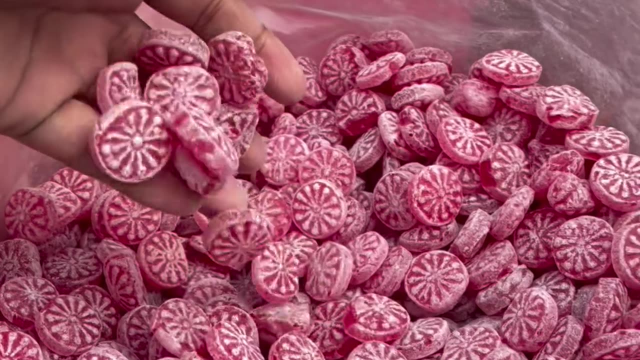 Have U ever try this candy in U'r childhood day's..............#candy #india #street