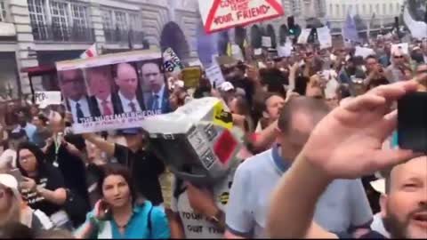 Awesome footage from London protests