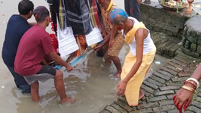 Maa kali bisarjon, Indian culture to pray God