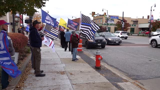 Trump / Back the Blue Rally at Kamm's Corners