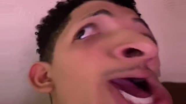 Funny vídeo.