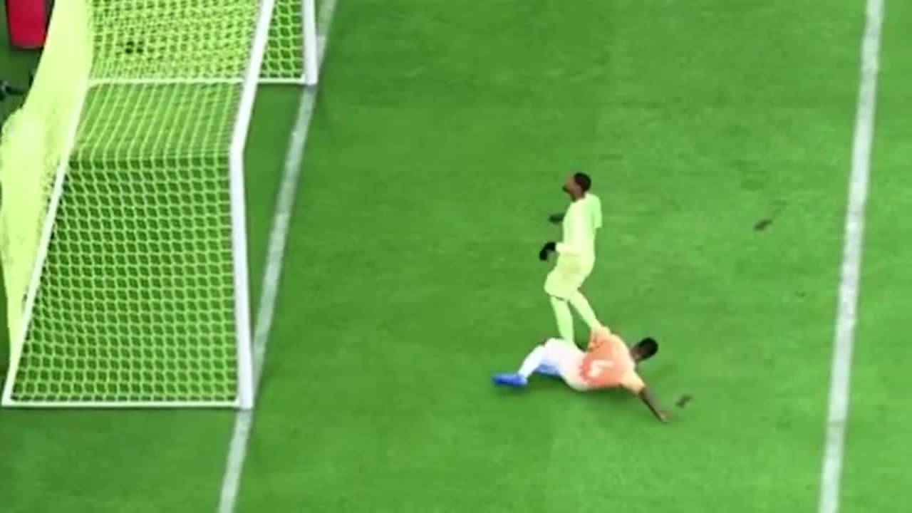 🎮Vinícius, the legendary footballer, scoring a goal⚽