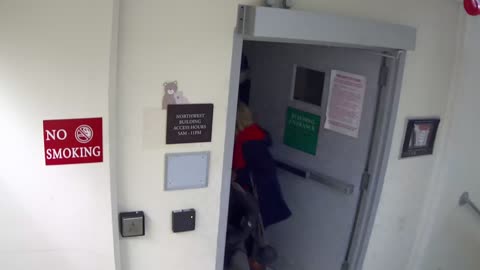5181CHOBBANorthLobbyStair8_2021-01-06_14h20min01s483ms.mp4