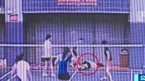 The new trendy slogan: Tic Tac the vaxxed, how is your nanochip today