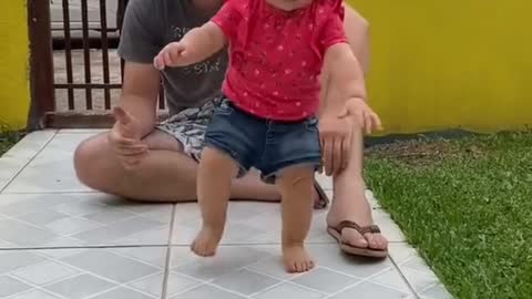 Funniest Daddy and Baby Moments Cute Baby Funny Videos_1080p.mp4