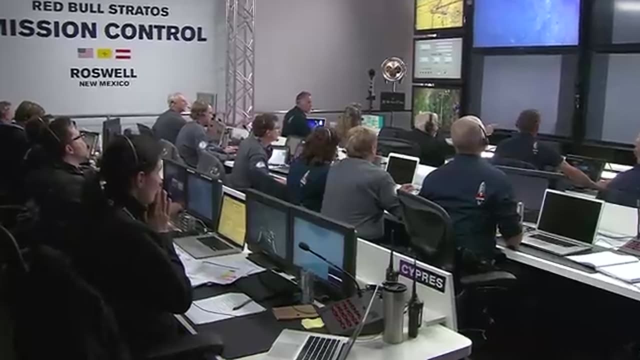 I jumped From Space ( World Record SuperSonic FreeFall)