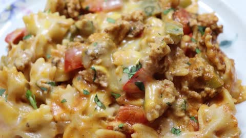 Ground Chicken Fajita Pasta / Quarantine Cooking / MOLCS Easy Recipes