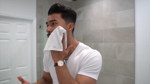 7 Skin Care Tricks Attractive/Handsome Guys Do DAILY