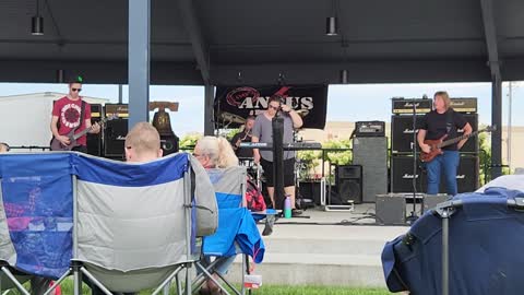 Kill'N Smalls "Enter Sandman" Metallica Cover