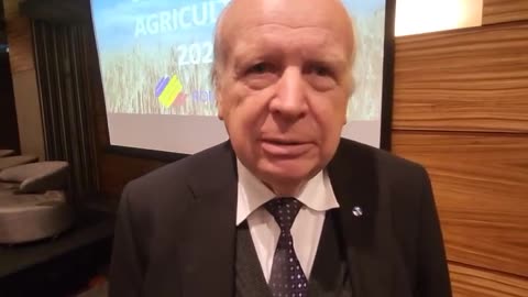 "50% din terenul agricol al României este vândut străinilor" - expert pedolog