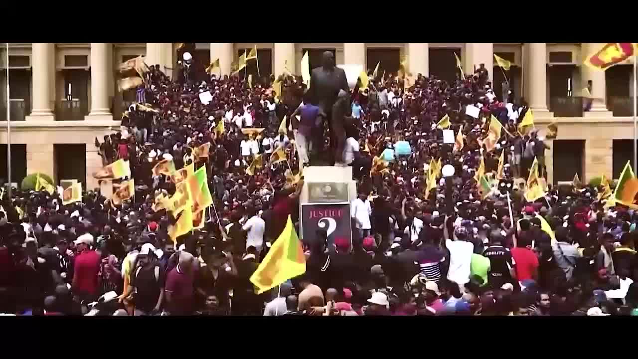 Alex Jones explains WHO IS BEHIND THE GLOBAL COLLAPSE
