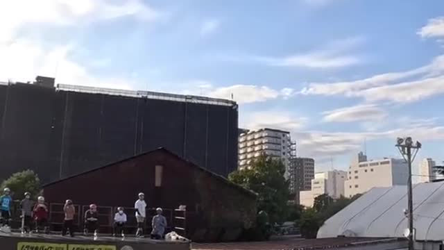 Never gets old watching this on a half pipe 🤩 (takesshiyasutokoIG) #rollerblader