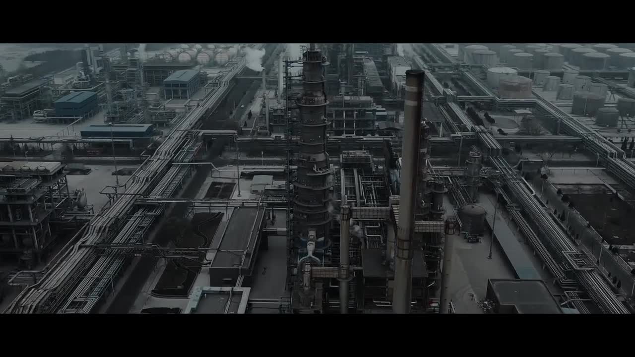 Ice and fire, cool and warm, visual shock, steel, every frame is love