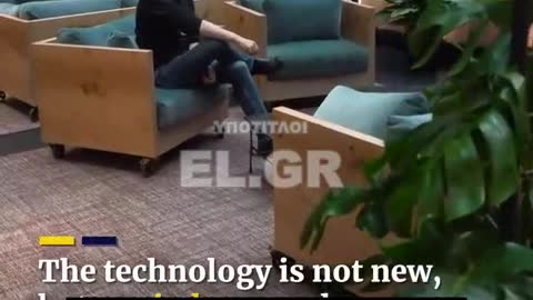 "Αυτή τη στιγμή είναι πολύ βολικό να έχετε ένα διαβατήριο για τον Covid πάντα διαθέσιμο στο εμφύτευμά σας."