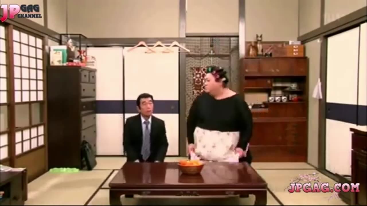 KEN SHIMURA - THE SUMO WIFE - Funniest JAPANESE Comedy Prank Show - Cam Chronicles