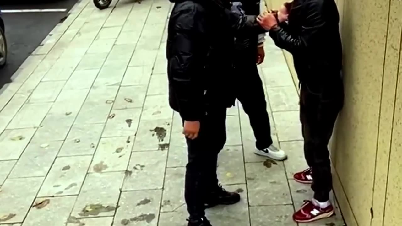 Chinese kung fu, actual street fighting, please do not imitate dangerous moves.