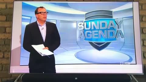 Der Moderator der Sunday Footy Show