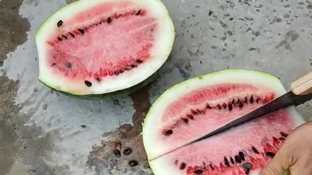 how to cut a watermelon without a knife