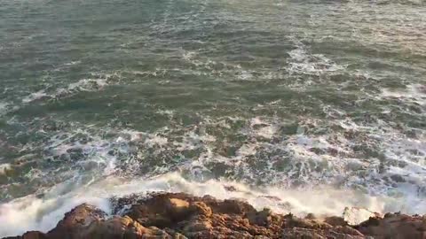 Photographing waves in the west sea of ​​Korea