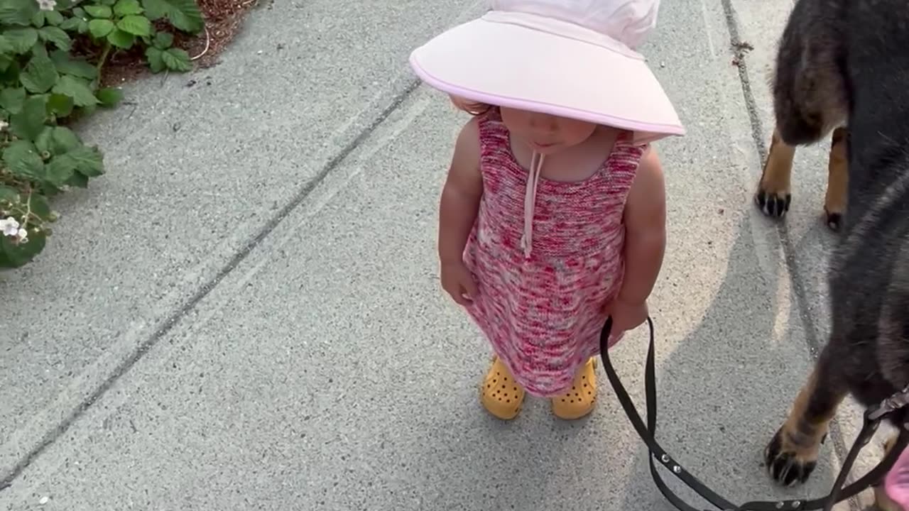 Sidewalk Snacktime