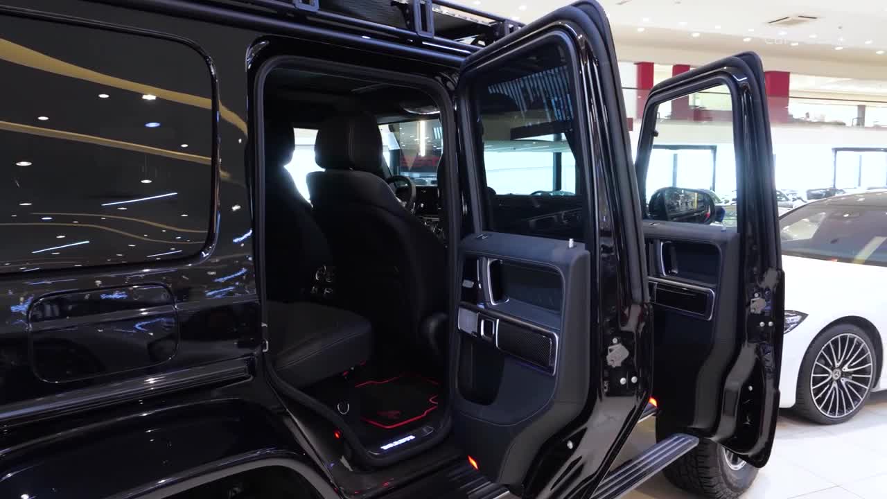 Mercedes G700 Brabus 4x4 Limited Edition - Luxury Off-Roader